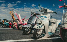 Đây là những chiếc xe tay ga động cơ 50 cc được độ điên rồ tại Nhật Bản
