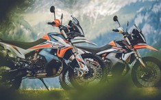 KTM bất ngờ ra mắt bộ đôi xe việt dã KTM 890 Adventure R và Rally