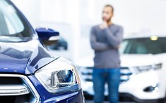 Máy xăng hay máy dầu bền hơn? Nên mua ô tô máy xăng hay máy dầu?