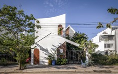 Nhà của gió - tổ ấm hạnh phúc của cặp đôi 10 năm yêu xa