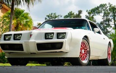 Chiếc Pontiac Turbo Trans Am 1981 độ 1.300 mã lực náy sẽ khiến nhiều siêu xe hiện đại phải chào thua