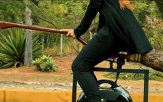 Real Flying Broom - Thiết bị giúp hiện thực hóa giấc mơ cưỡi chổi bay như phù thủy Harry Potter