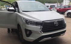 Toyota Innova 2020 bất ngờ xuất hiện tại đại lý, ra mắt ngay trong tháng 10?