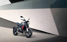 Đánh giá nhanh Triumph Trident 660 2021 : "Chiếc đinh ba" thống trị "đại dương" naked bike hạng trung
