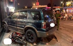 Gò Vấp: Tài xế đạp nhầm chân ga, Ford Escape tông hàng loạt xe máy, 4 người bị thương