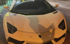 Bắt gặp Lamborghini Aventador mui trần bí ẩn nhất Việt Nam đi "ăn đêm" tại tỉnh Bình Phước