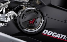 Ducati Panigale V4 SP - Phiên bản dành cho các tín đồ của ốp carbon