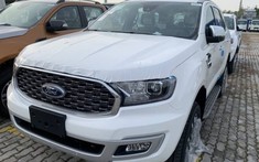 Lộ chi tiết trang bị “bốc hơi” trên Ford Everest 2020 sắp ra mắt Việt Nam