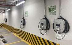 Hàng loạt trạm sạc ô tô điện bất ngờ xuất hiện tại Hà Nội