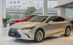 Lexus ES 2021 chính thức ra mắt, thêm trang bị chiều lòng đại gia Việt nhưng giá không đổi