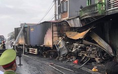 Hải Dương: Va chạm với xe chạy cùng chiều, xe container lao vào nhà dân rồi bốc cháy, tài xế tử vong