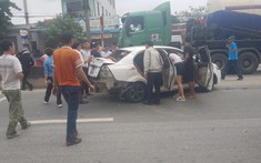 Video: Ô tô con sang đường, bị xe đầu kéo tông văng trên quốc lộ 1A