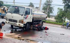 Video quay khoảnh khắc mô tô phân khối lớn tông xe bồn khiến 2 thanh niên bị thương nặng tại Quảng Ninh