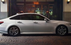 Sedan hạng sang cỡ lớn Toyota Crown 2021 trình làng với màn hình trung tâm 12,3 inch