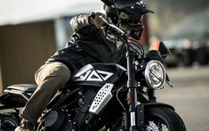 Xế tân cổ điển giá hời Brixton Crossfire 500 bất ngờ có mặt tại Việt Nam, mạnh tương đương Honda CB500X