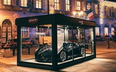 Bugatti chơi lớn khi trưng bày siêu phẩm La Voiture Noire có giá hơn 310 tỷ đồng trong lễ giáng sinh