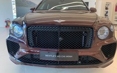 Doanh nhân Nghệ An tậu Bentley Bentayga First Edition 2021 đầu tiên về Việt Nam
