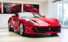 Siêu xe mui trần Ferrari 812 GTS "nhăm nhe" về Việt Nam