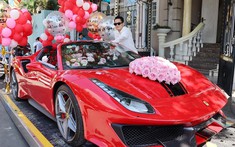 Video quay khoảnh khắc xe cứu hộ chở siêu xe mui trần Ferrari 488 Pista Spider của Hoàng Kim Khánh