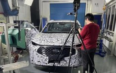 Ford Mondeo mới lộ diện với thiết kế mang phong cách crossover và màn hình "siêu to khổng lồ"