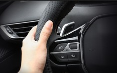 Lẫy chuyển số là gì? Kinh nghiệm dùng lẫy chuyển số hiệu quả