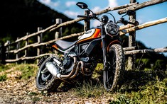 Để xe trong hầm chung cư, xe mô tô Ducati Scrambler bị kẻ gian "luộc" đồ, thiệt hại hơn 50 triệu đồng