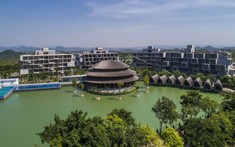 Nhà hàng tre độc đáo với mái tròn 3 tầng, rộng hơn 1.000m2