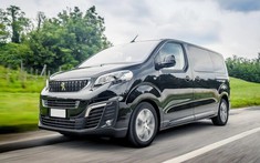 Loạt xe Peugeot nhận ưu đãi cuối năm nhưng đáng chú ý nhất là Peugeot Traveller với mức giảm lên tới 70 triệu đồng