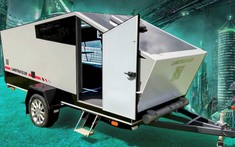 Đây là xe moóc cắm trại nhái theo phong cách Tesla Cybertruck của người Nga
