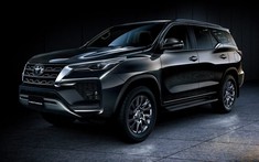 Vén màn Toyota Fortuner 2021 phiên bản dùng động cơ V6 4.0L