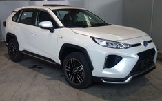 Không thua kém Honda CR-V, Toyota Wildlander cũng có thêm phiên bản chỉ tiêu thụ 1,1 lít xăng/100 km