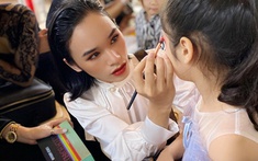 Makeup Artis Hoài An và màn “phù phép” tại show thời trang Hi Spring 2021