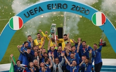 Italia vô địch EURO 2021: HLV Mancini viết lại lịch sử cho Azzurri từ đám tro tàn