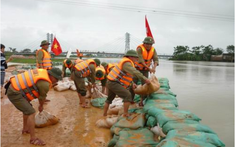 Triển khai kịp thời, quyết liệt, hiệu quả việc ứng phó thiên tai nguy hiểm liên tiếp