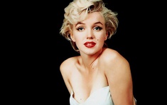 Marilyn Monroe tắm nước đá làm đẹp da