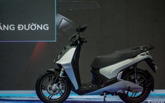 Vinfast chốt giá xe máy điện Vinfast Theon và Vinfast Feliz khiến nhiều người "ngã ngửa"