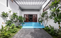 Gia chủ Sóc Trăng xây nhà ống dễ chịu như resort trên mảnh đất vừa hẹp vừa dài