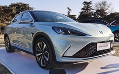 Arcfox Alpha S - Sedan điện hạng sang trình làng với công suất tối đa 435 mã lực, cự li di chuyển trên 700 km