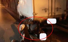 Hà Nội: Thanh niên lao xe Honda SH vào đuôi xe tải dừng đỗ bên đường lúc rạng sáng