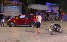 Bắc Ninh: VinFast Fadil bung túi khí rèm sau khi bị xe máy tông vào bên hông, 1 người bị thương
