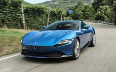 Nóng: Lộ ảnh siêu xe 4 chỗ ngồi Ferrari Roma đầu tiên về Việt Nam, ngoại thất sơn màu xanh đẹp mắt