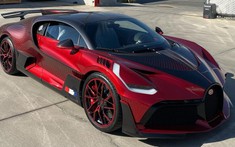 Choáng với cái giá 1 triệu USD của màu sơn "bọ dừa" trên chiếc siêu xe Bugatti Divo này