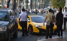 Khoảnh khắc quay bạn bè lái siêu xe mui trần McLaren 650S Spider đến nhà Phan Thành để đi rước dâu
