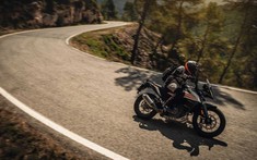 KTM 390 Adventure 2021 sẽ có trang bị vành nan off-road