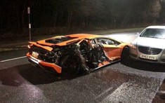 Lamborghini Aventador màu cam của tiền vệ đội Sheffield United gặp tai nạn tan nát vì bia rượu