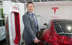 Giá cổ phiếu Tesla tăng vọt, CEO Elon Musk trở thành người giàu nhất thế giới với tài sản trên 190 tỷ USD