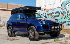 Với chiếc Porsche Cayenne Turbo S 2006 đặc biệt này, bạn có thể thoải mái đi cắm trại nơi xa