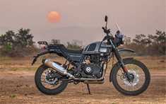 Xế việt dã cổ điển Royal Enfield Himalayan 2021 xuất hiện không chỉ với màu mới