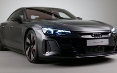 Soi kỹ ngoại thất và nội thất của Audi RS e-tron GT 2022 hoàn toàn mới