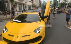 Video: Đã tai với màn nẹt pô, bức tốc "khạc lửa" trên đường phố của siêu xe Lamborghini Aventador SVJ